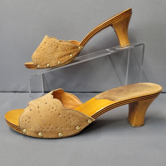 Vintage 70s Town Flair Wooden Sandals Heels Eyelet Womens 8B Tan Suede Shoes - Picture 2 of 15